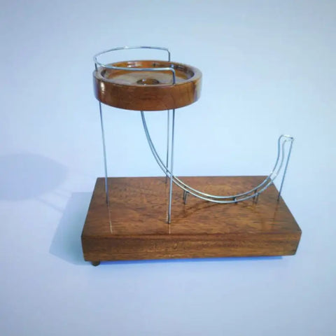 "Perpetuum Mobile" Kinetic Machine